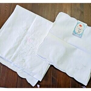 Vintage Table Topper 6 Napkins Embroidered Cutwork Battenburg Lace Scalloped VTG